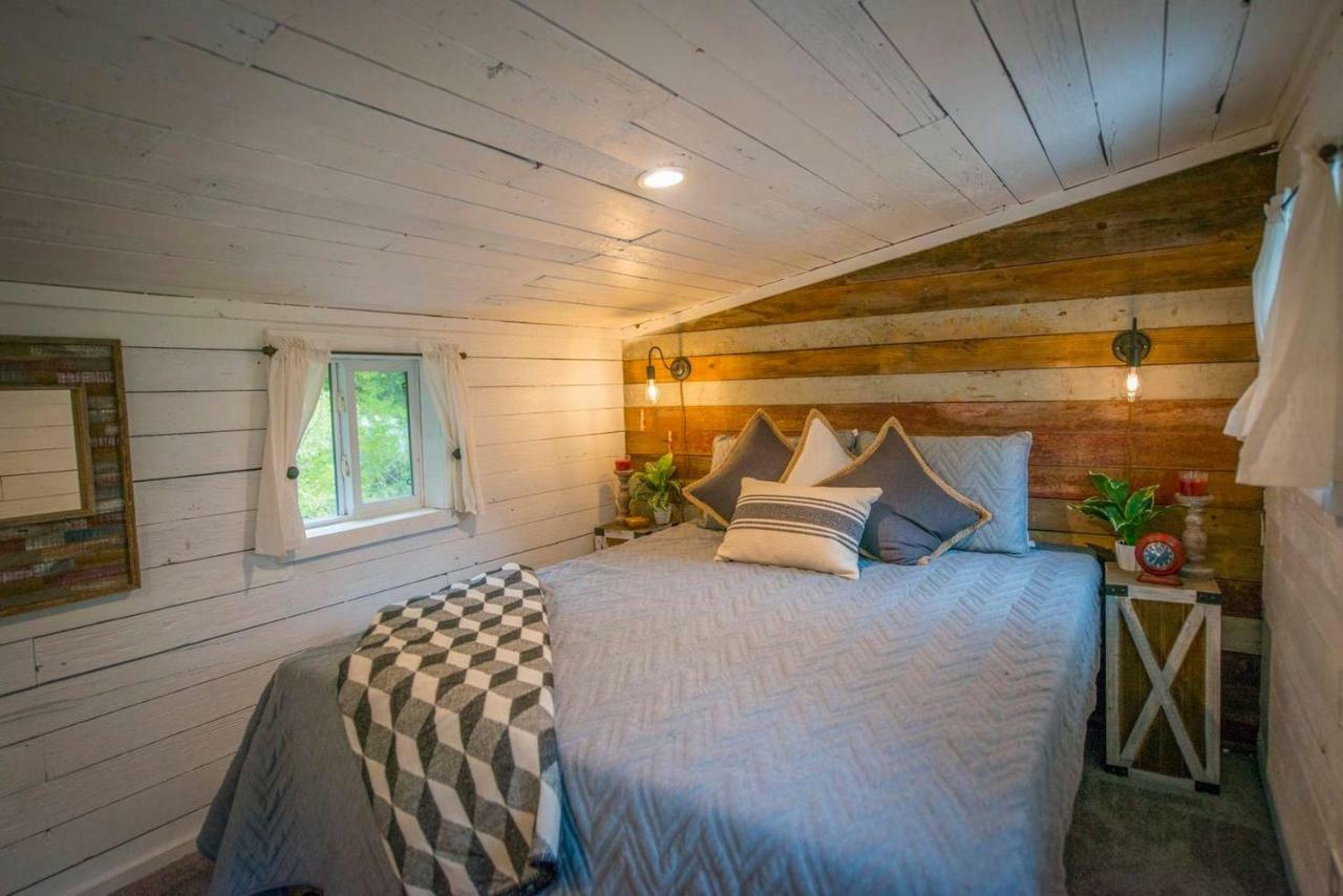 Cozy Cabin Little Red Hen 12 Min To Magnolia Уэйко Экстерьер фото